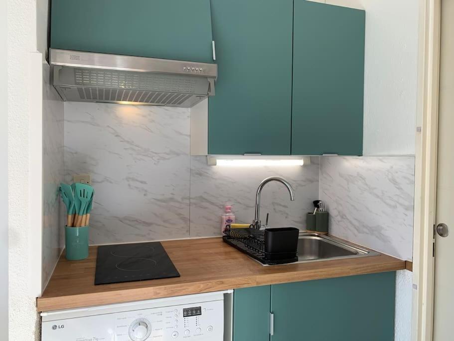 Maisonnette Dans Belle Residence Сен-Валье-де-Тье Экстерьер фото